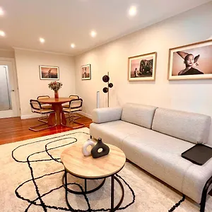 https://river-deluxe-con-garaje-gratis.basquecountryhotels.org